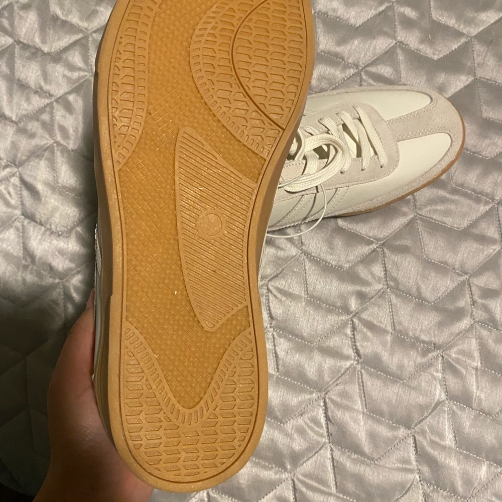 American eagle sneakers - Picture 3 of 3